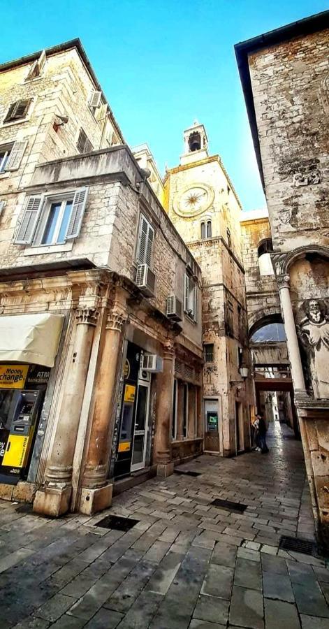 Luxury Apartment M&N In Split - Free Parking Buitenkant foto
