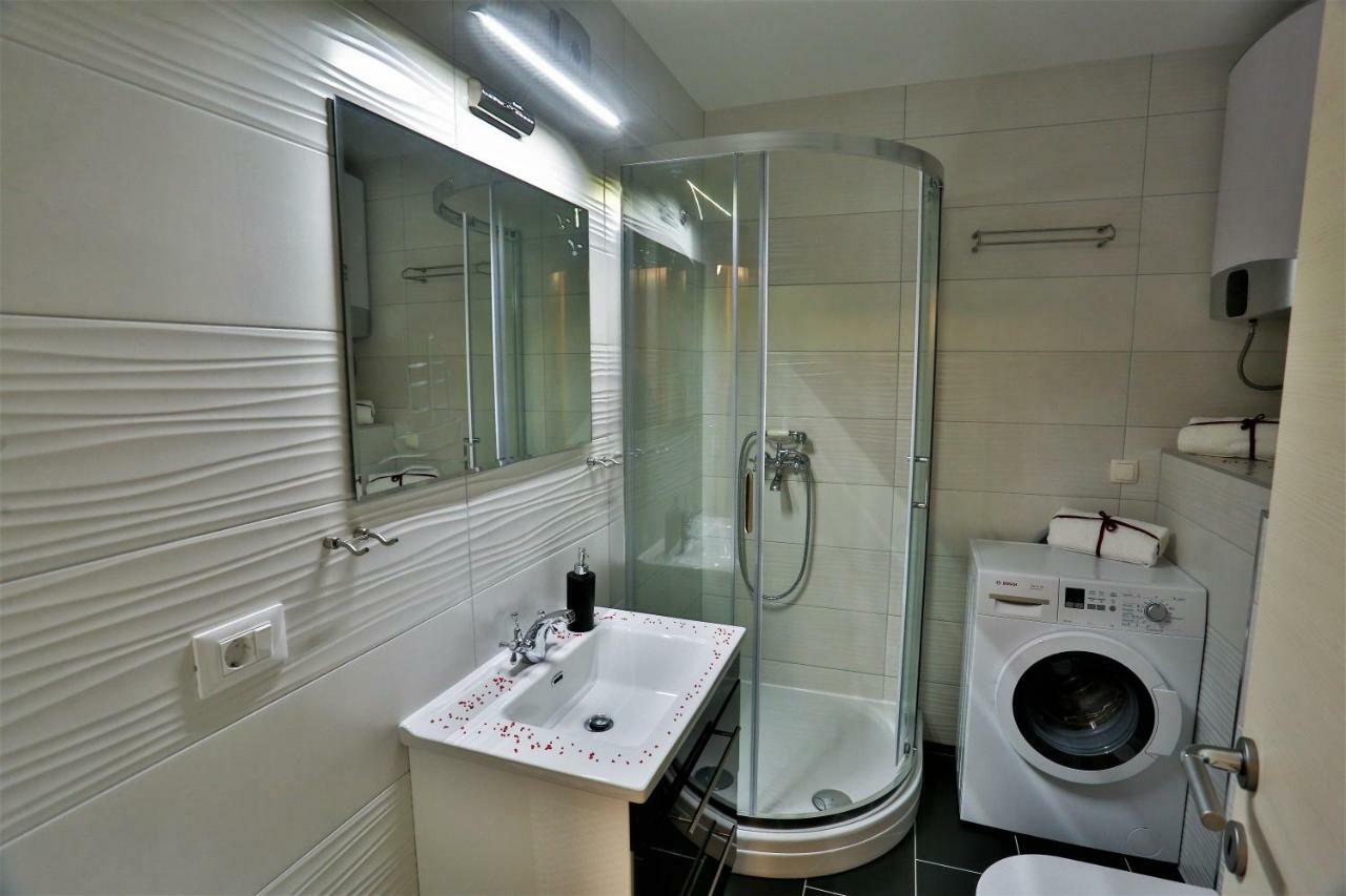 Luxury Apartment M&N In Split - Free Parking Buitenkant foto