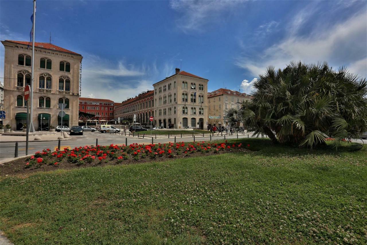 Luxury Apartment M&N In Split - Free Parking Buitenkant foto